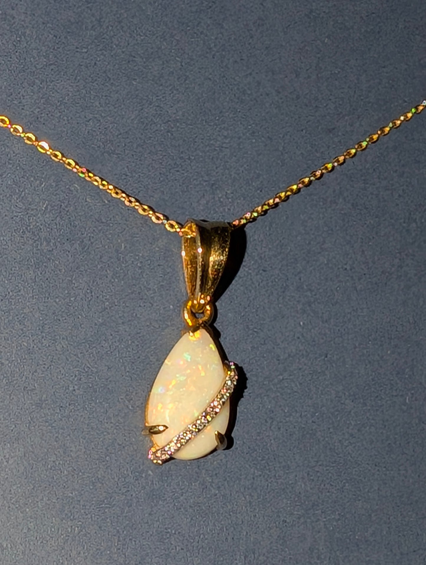 Coober Pedy White Opal Pendent Set in 10kt Gold