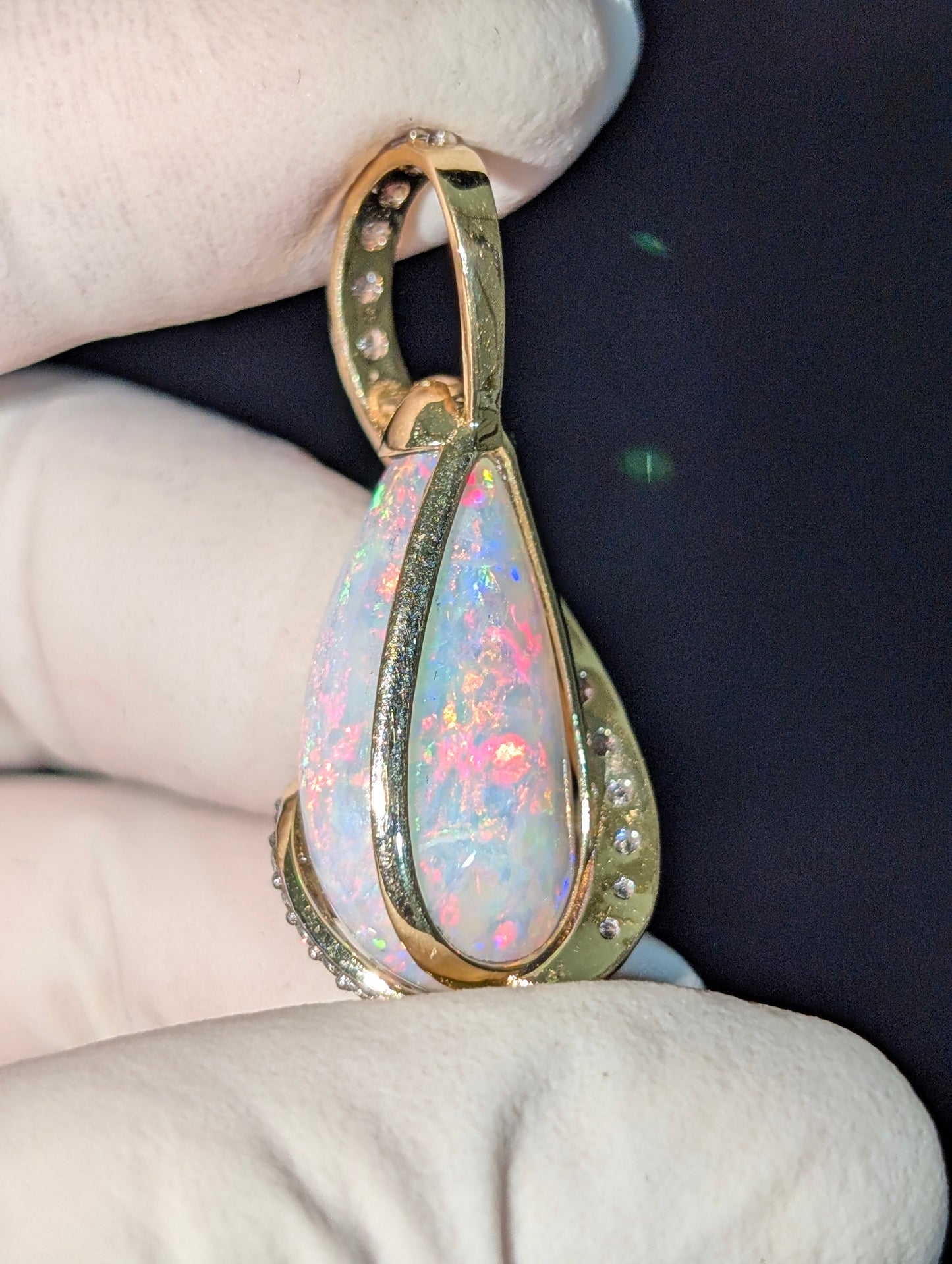 18KT Gold Coober Pedy Crystal Opal Pendant